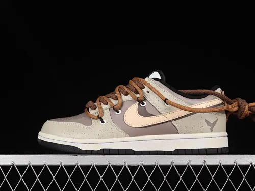 All Categories Nk SB Dunk Series Nk SB Dunk Low Low-top Sneakers Nk Dunk Low Desert Wasteland Panda Prank Customized version of deconstructed strap casual sneakers DD1391-100